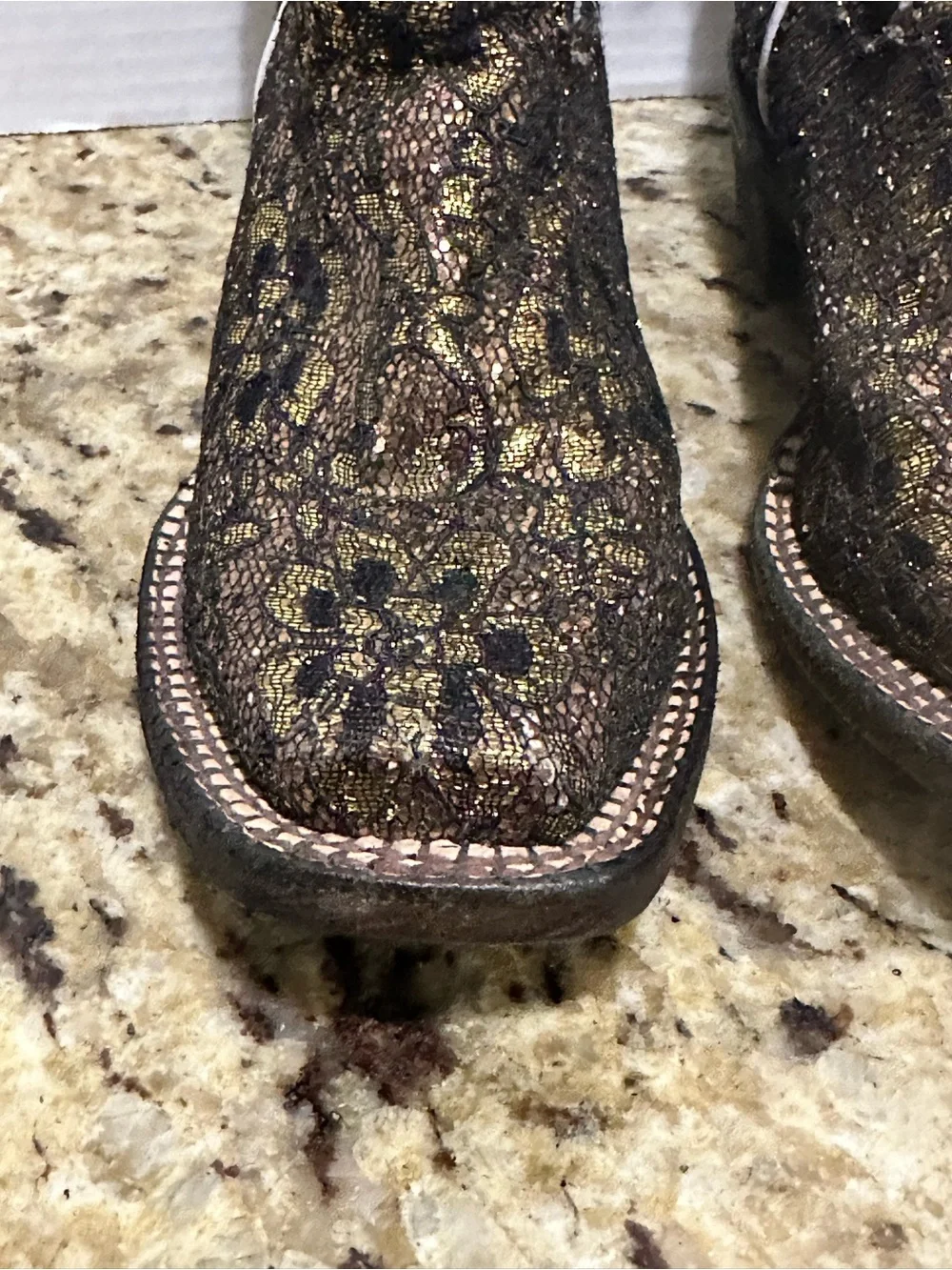 Girls Metallic Gold & Black Floral Western Boots Tanner mark size 4 mex size 21